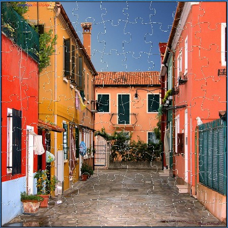 JIGSAW - The Stunning Colours of a Burano Backstreet JIGSAW - The Stunning Colours of a Burano Backstreet